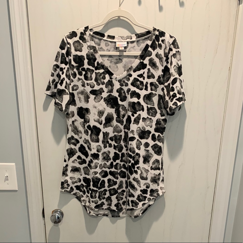 LuLaRoe Iris Top